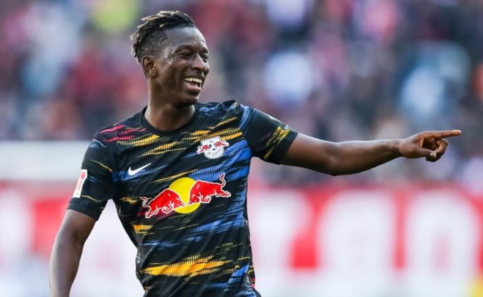 3 defensive midfield options Manchester United should look to sign this&nbsp;month